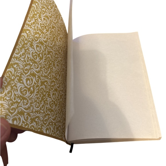 HOLY BIBLE KJV Red Letter Edition - Black Cover - Picture 3 of 3